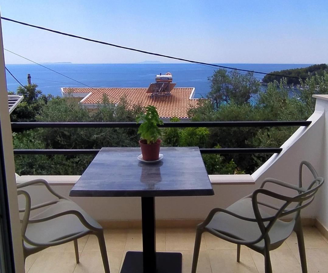 Bel Air Rooms Himare Exterior foto