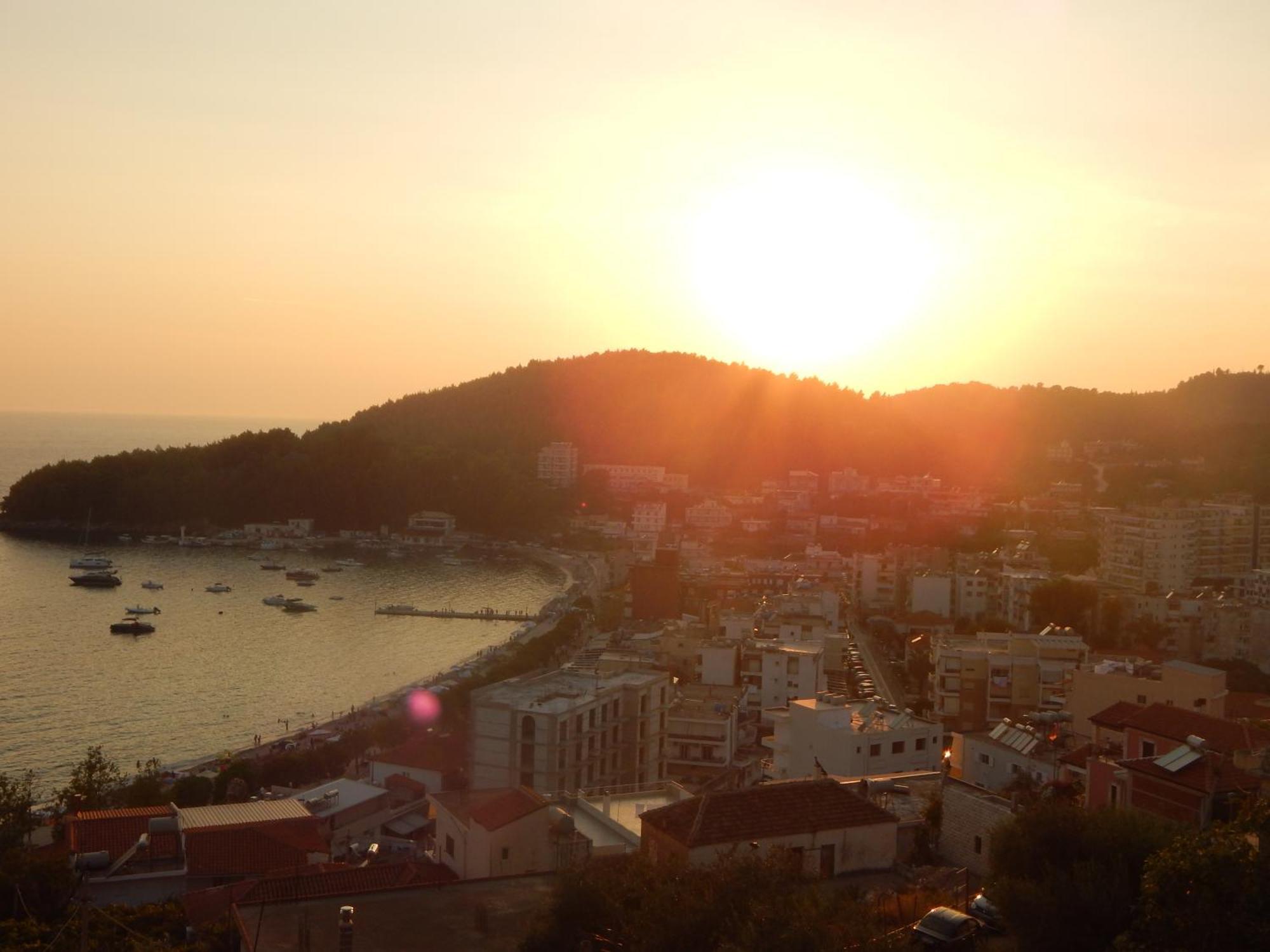 Bel Air Rooms Himare Exterior foto
