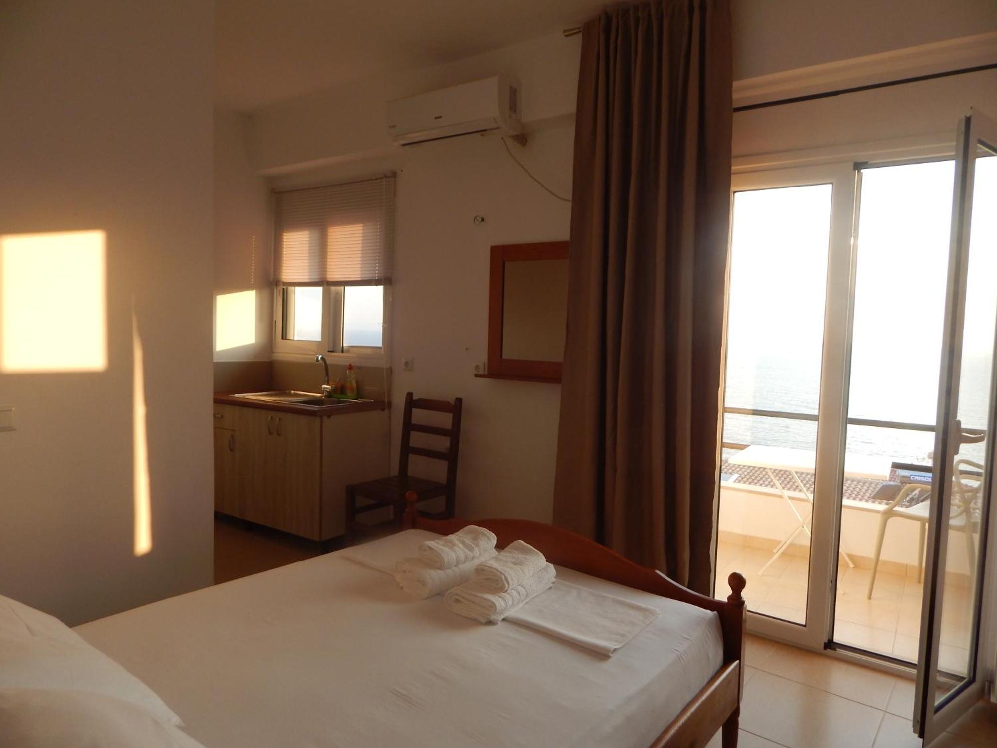 Bel Air Rooms Himare Exterior foto