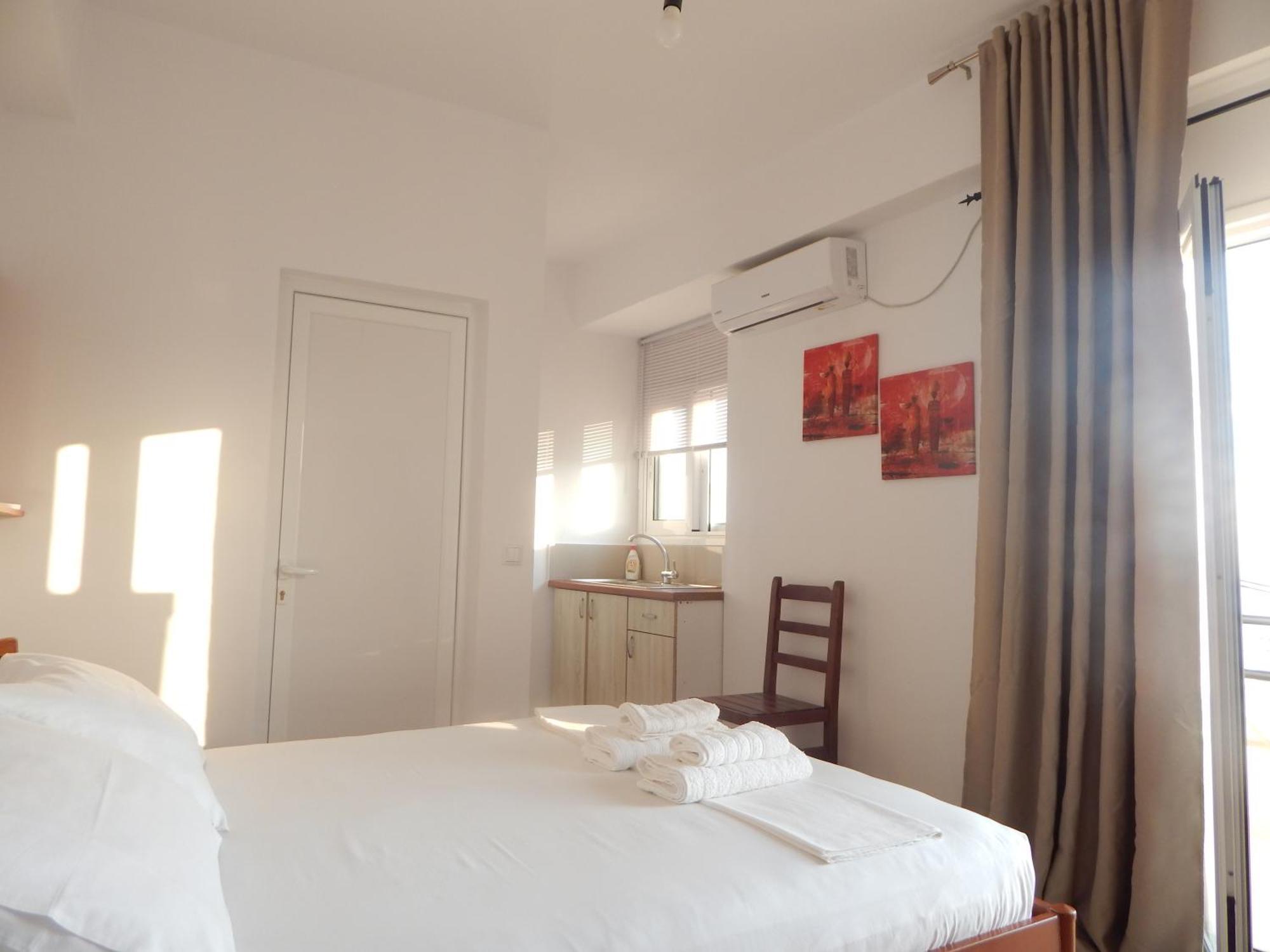 Bel Air Rooms Himare Exterior foto