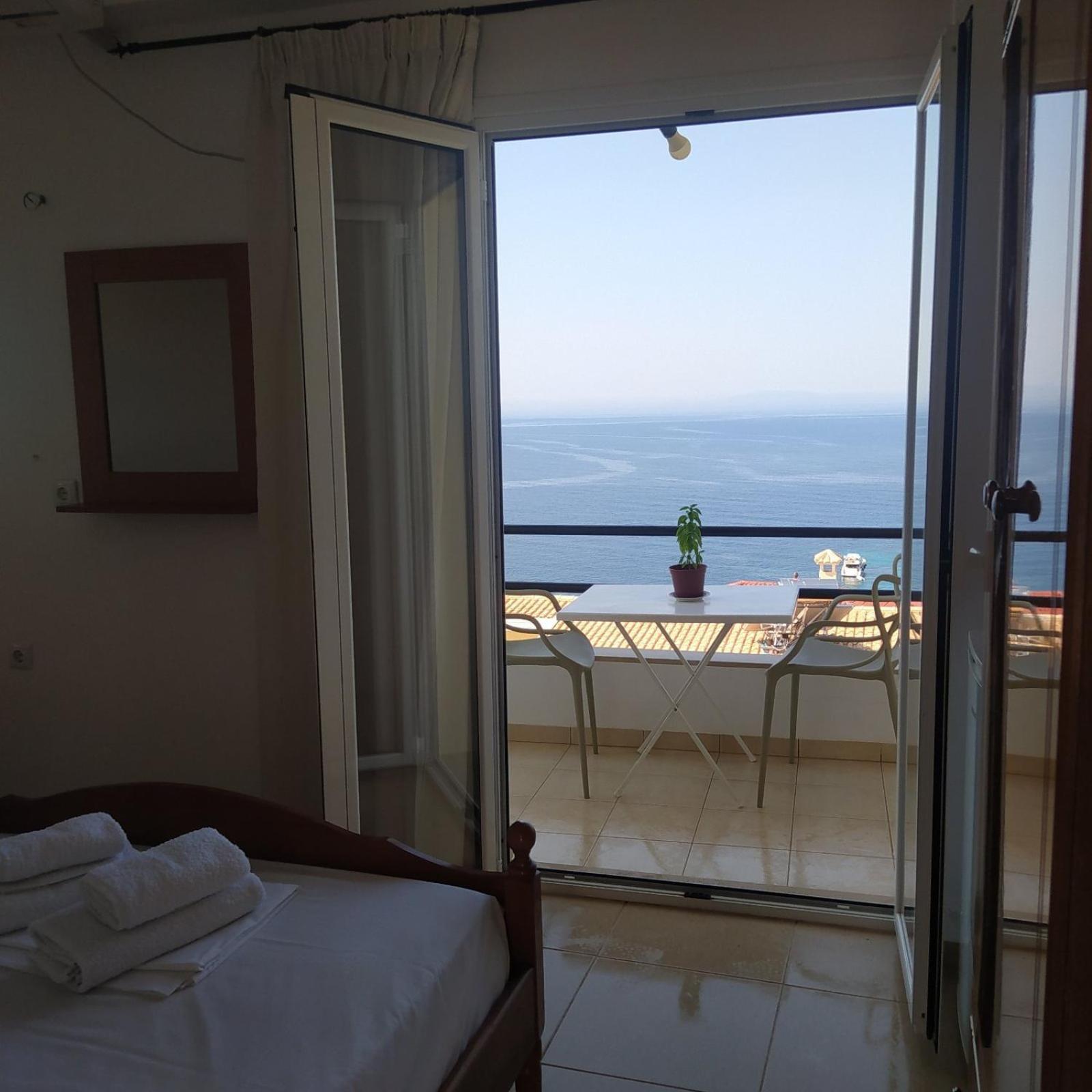Bel Air Rooms Himare Exterior foto