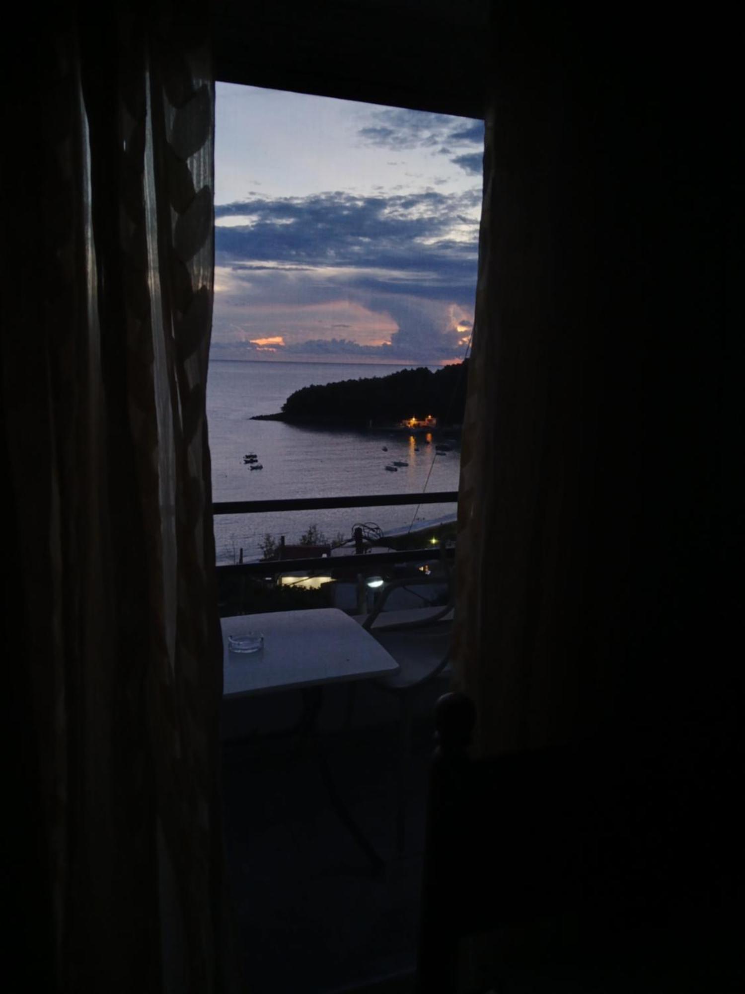 Bel Air Rooms Himare Exterior foto