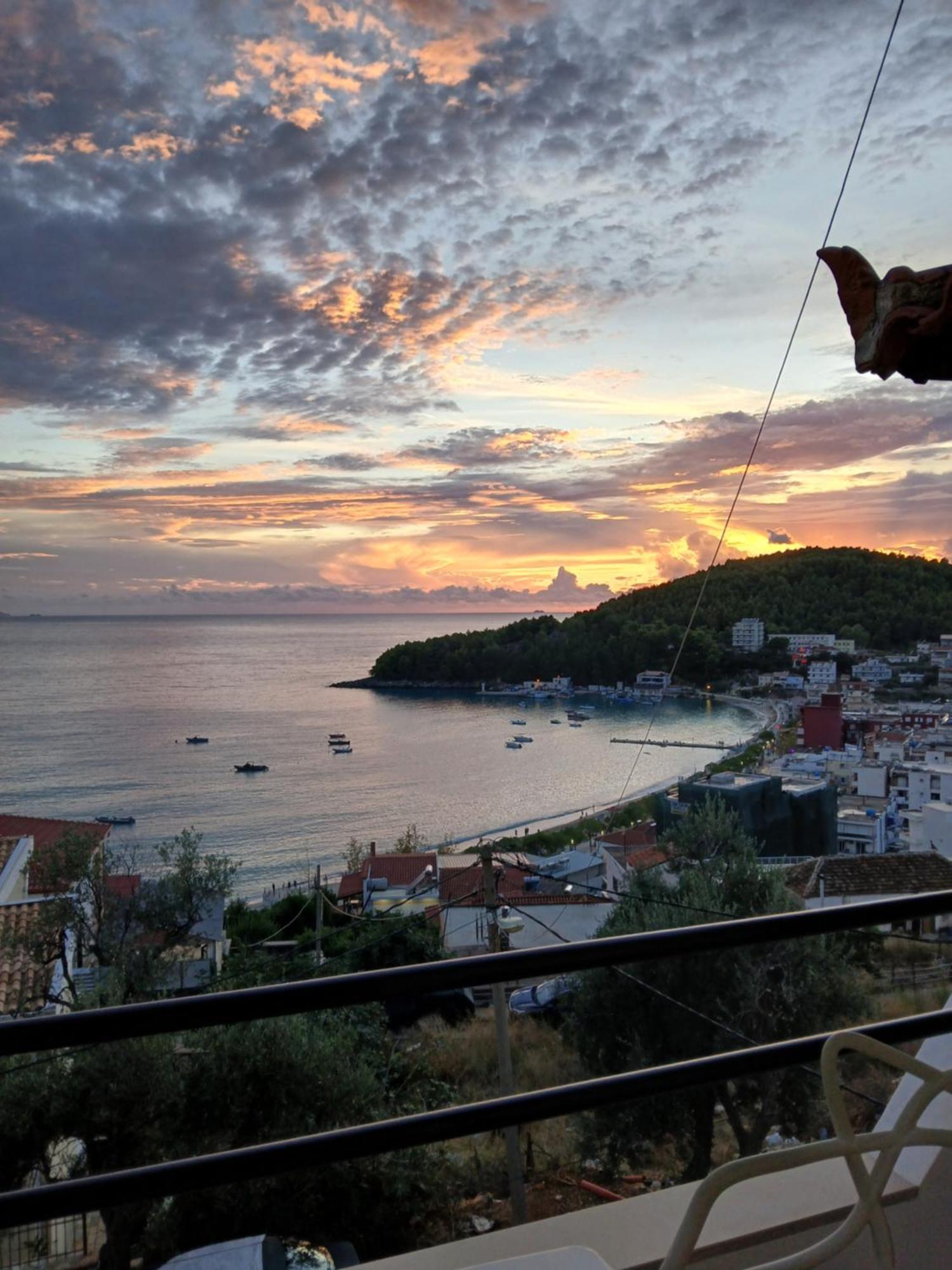 Bel Air Rooms Himare Exterior foto