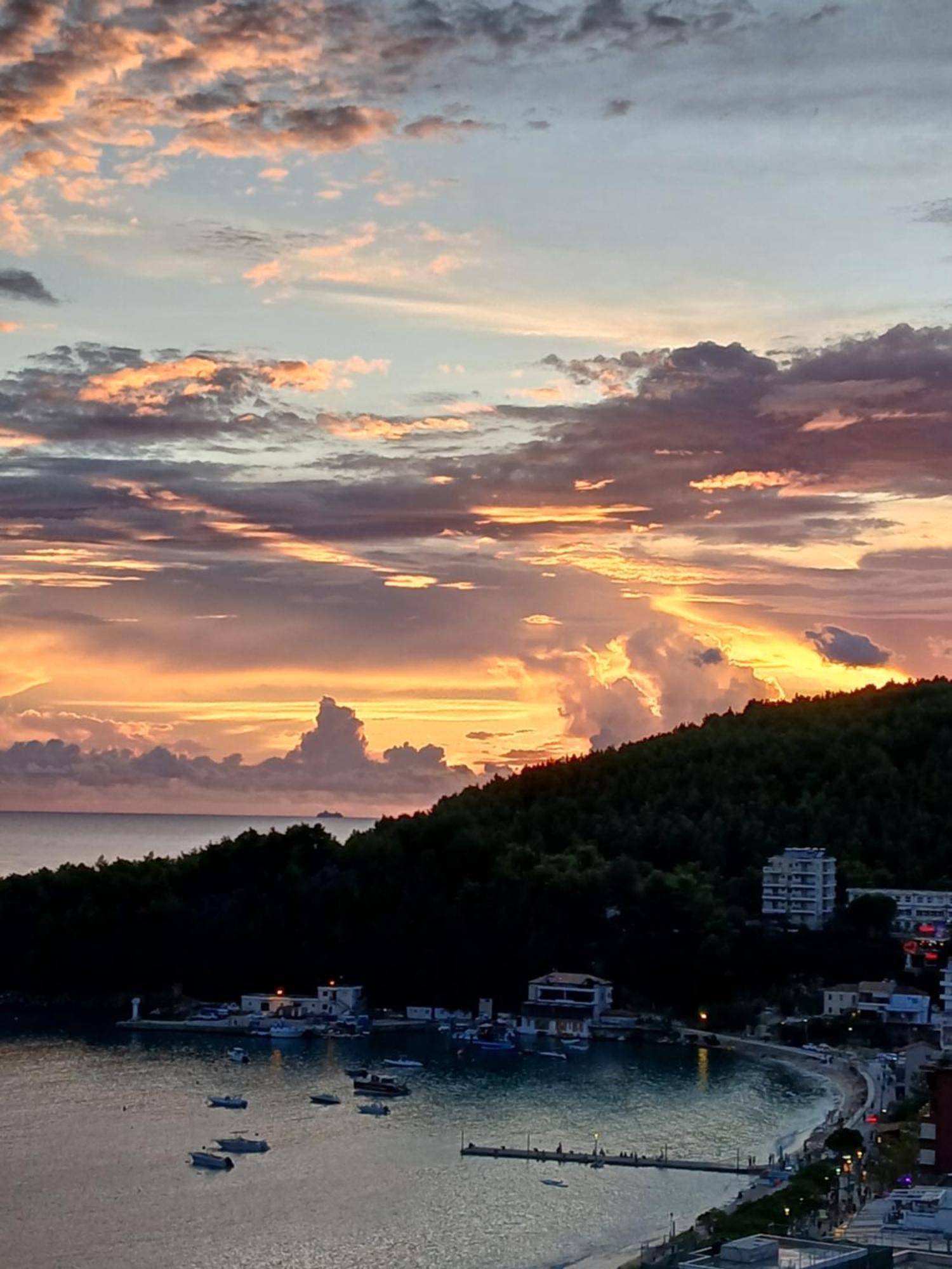 Bel Air Rooms Himare Exterior foto